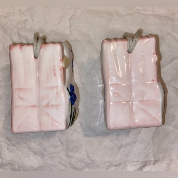 3/55$ Set of 2 Vintage ceramic rectangular vase white duck & blue flowers - Picture 11 of 15